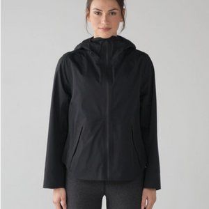 Lululemon Women's Black Everyday Getaway Waterproof Jacket Size 4